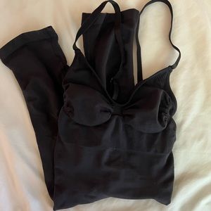 Skims onyx mid thigh open gusset shapewear